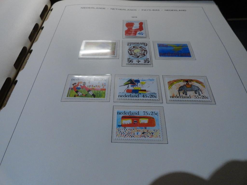 Schaubek album NL (2), Postzegels en Munten, Postzegels | Volle albums en Verzamelingen, Verzenden, Nederland