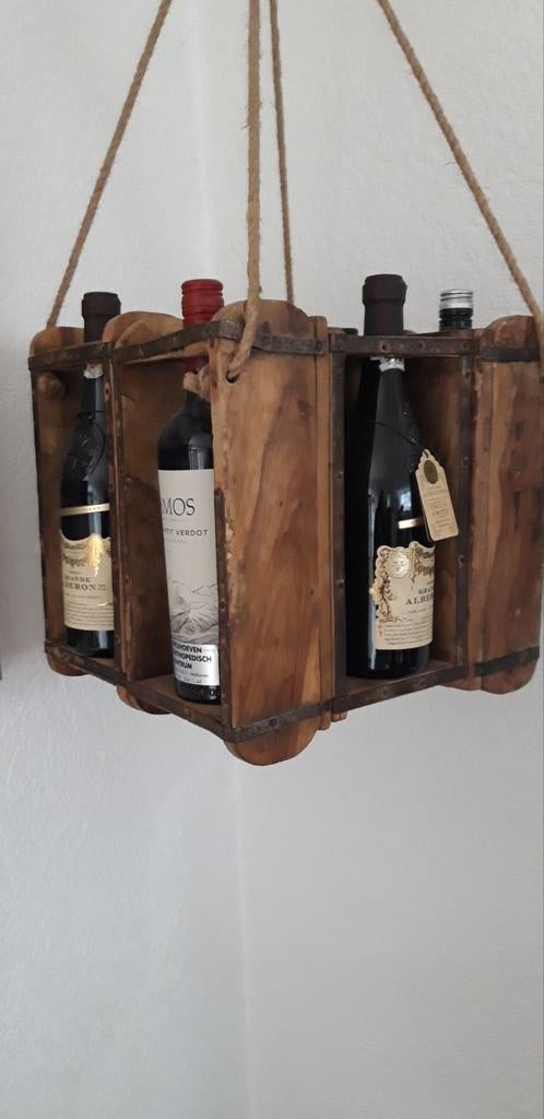 Houten hangend wijnrek, Huis en Inrichting, Woonaccessoires | Wijnrekken, Ophalen, Hout, Minder dan 50 cm