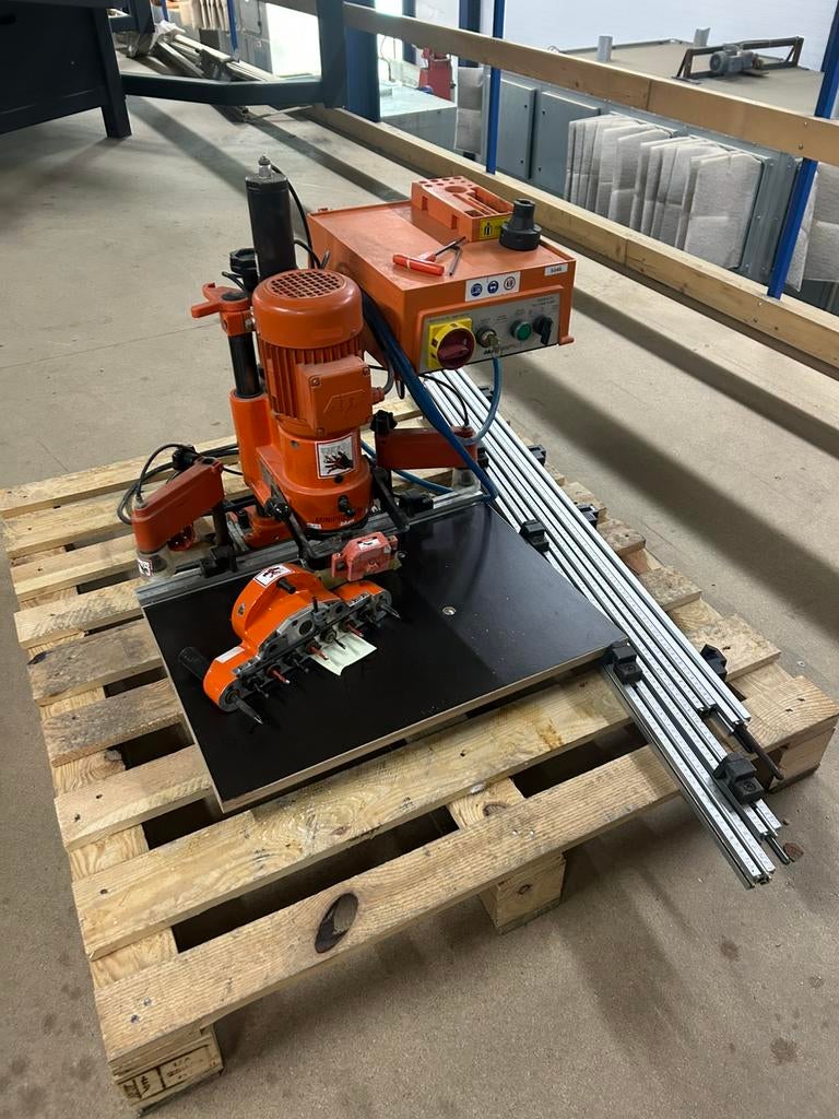 Blum  boormachine  mederen  op  voorraad, Ophalen of Verzenden