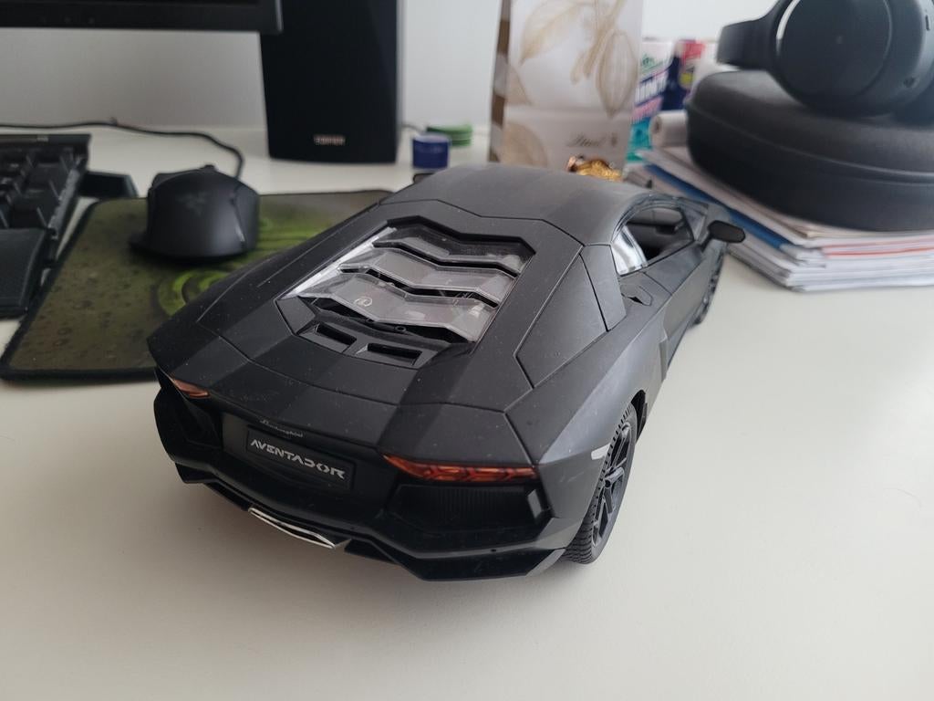 Lamborgini chountochs, O, O, Auto, O