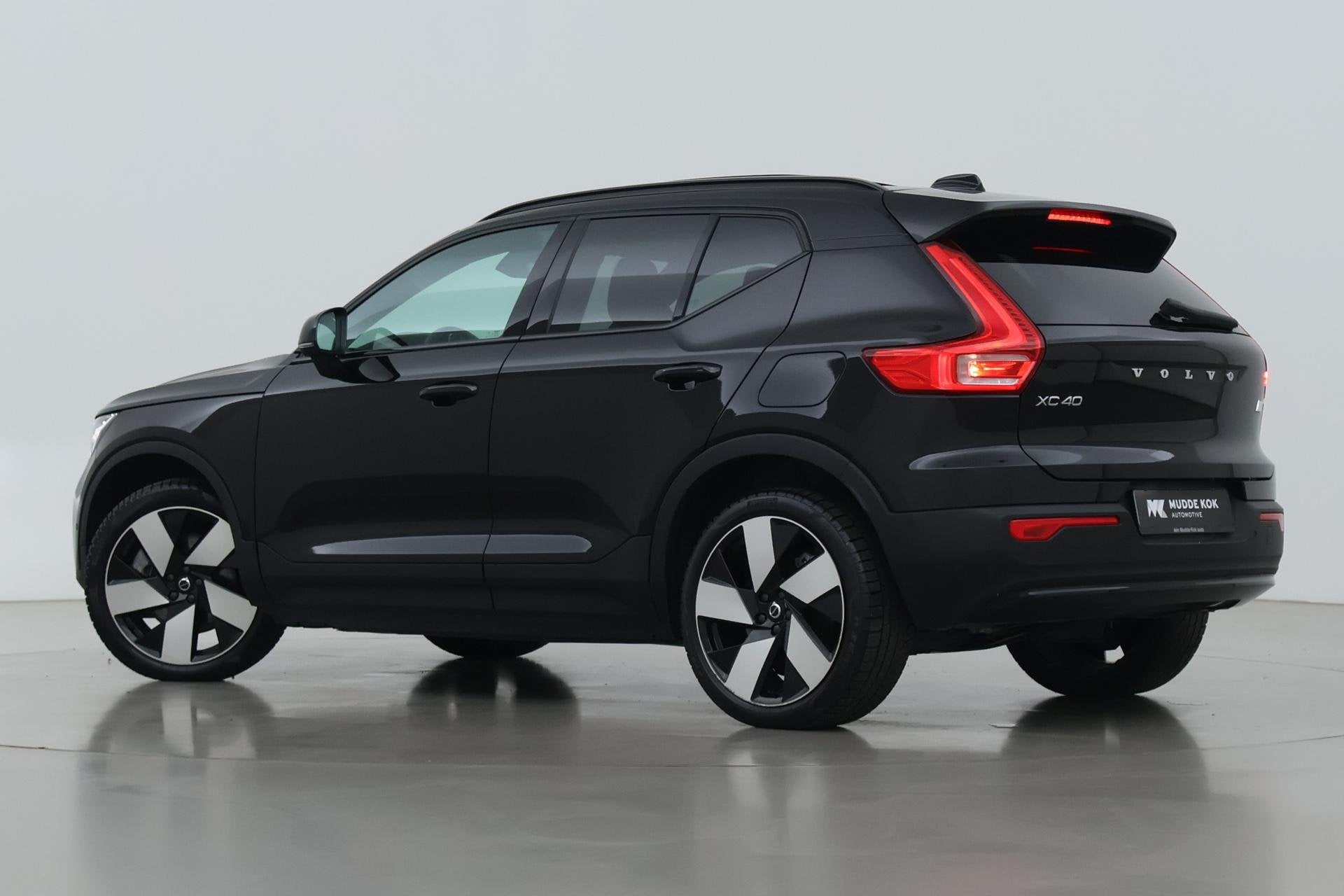 Volvo XC40 Twin Motor Ultra 82 kWh | ACC | Panoramadak | 360, Auto's, Volvo, Automaat, 82 kWh, 540 km, Leder en Stof