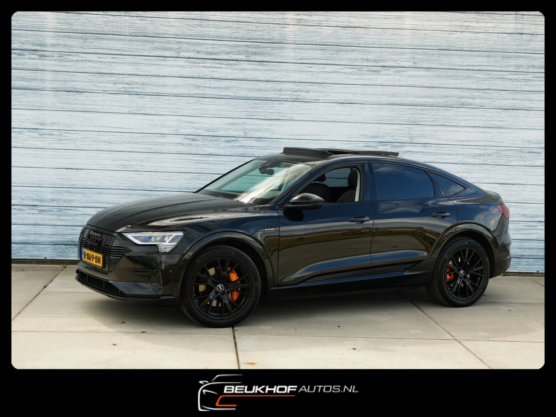 Audi E-tron Sportback 55 Quattro Panorama Camera Soh92.6%, Auto's, Automaat, 131 €/maand, Zwart, 95 kWh