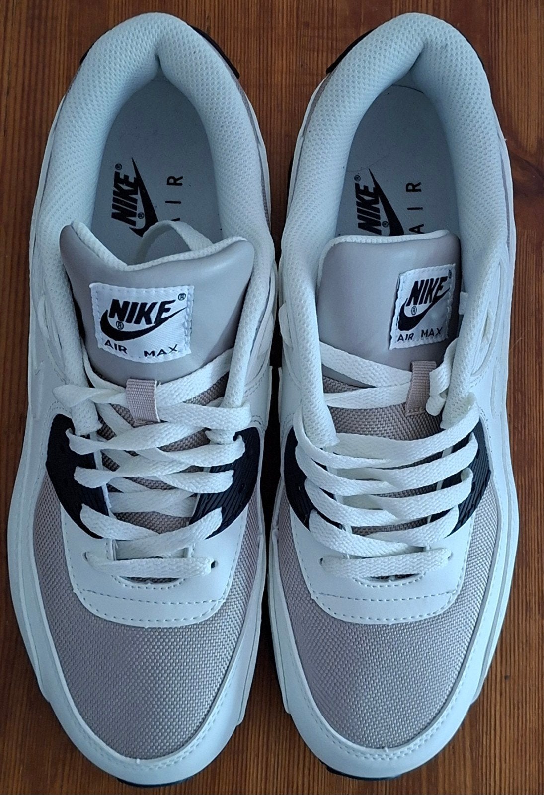 Nike Air Max maat 43 1x gedragen, Ophalen of Verzenden, Zo goed als nieuw