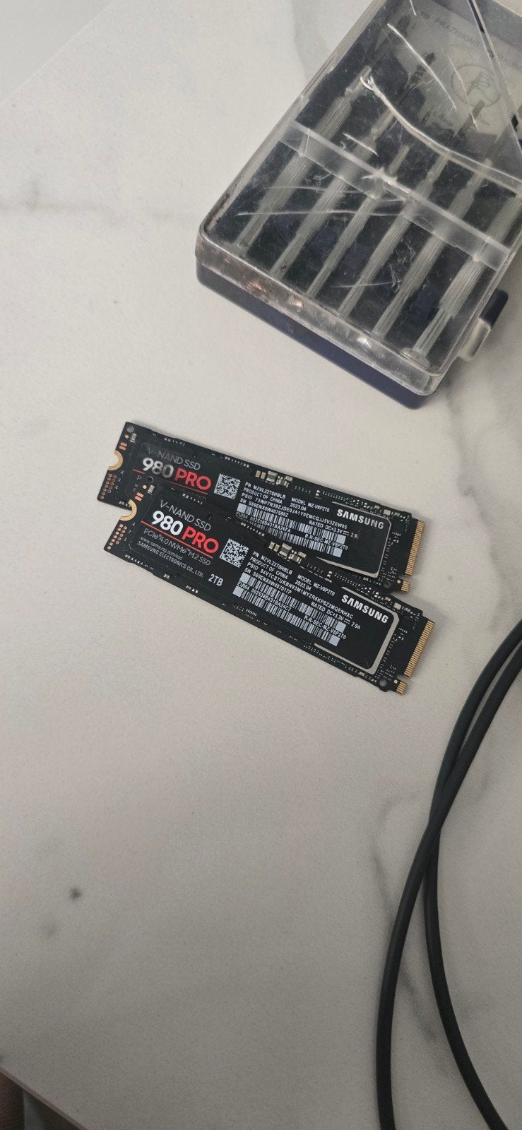 2x 980 PRO 2TB NVMe M.2 SSD, Intern, 2TB, Server, SSD