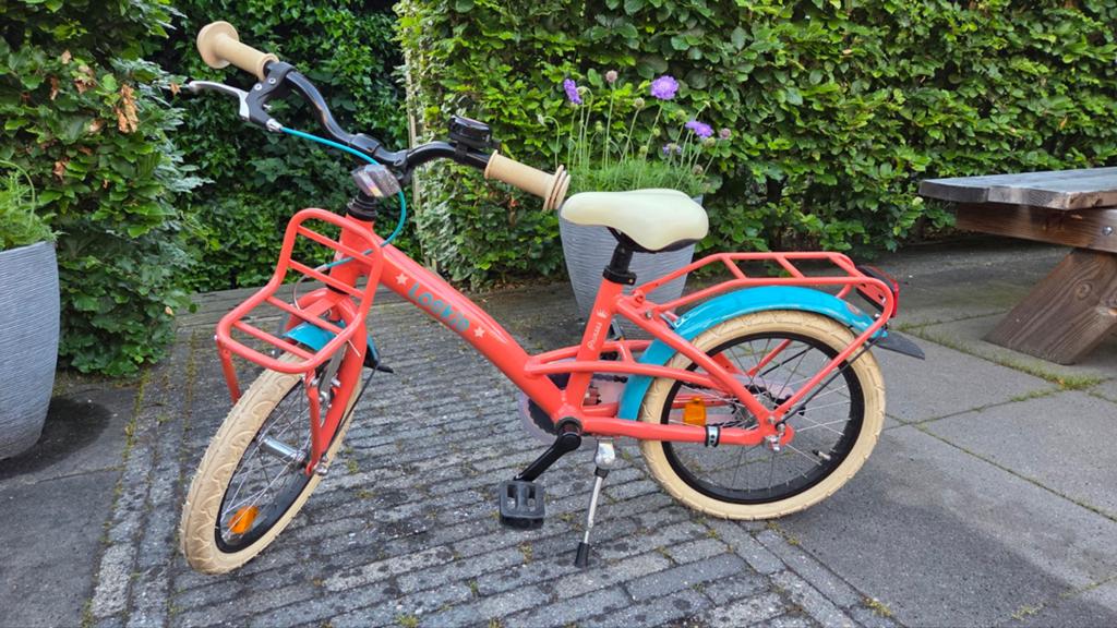 Mooie 16 inch meiden fiets. Loekie prinses, Ophalen, Terugtraprem, 16 tot 20 inch, Zo goed als nieuw
