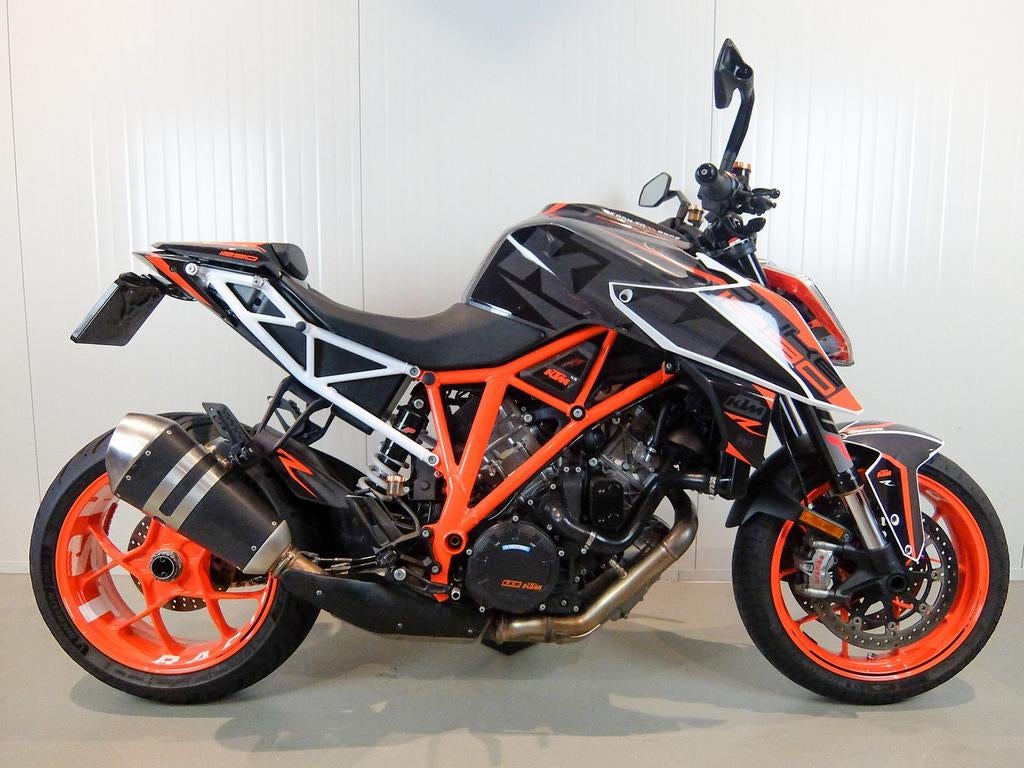 KTM 1290 SUPER DUKE R (bj 2018), Motoren, 2 cilinders, KTM, Motorrijbewijs A, Bedrijf