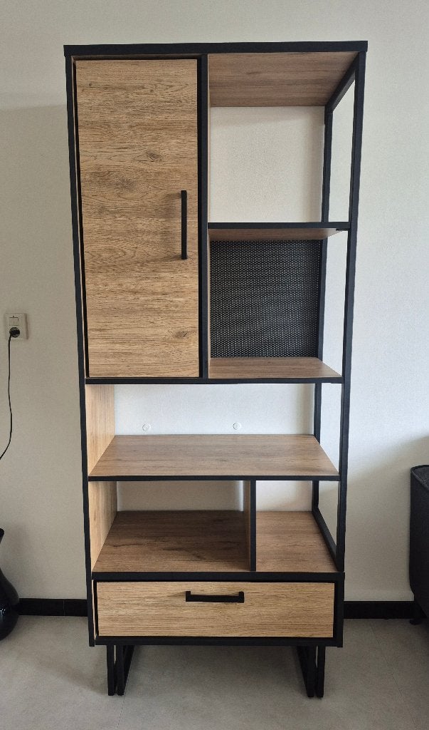 Kast, Ophalen, Met deur(en), Nieuw, Minder dan 150 cm