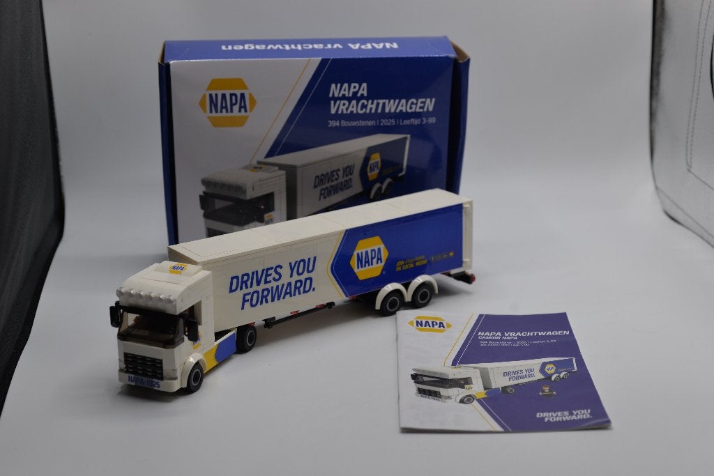 Napa vrachtwagen bouwsteentjes, -, -, Ophalen of Verzenden, Zo goed als nieuw