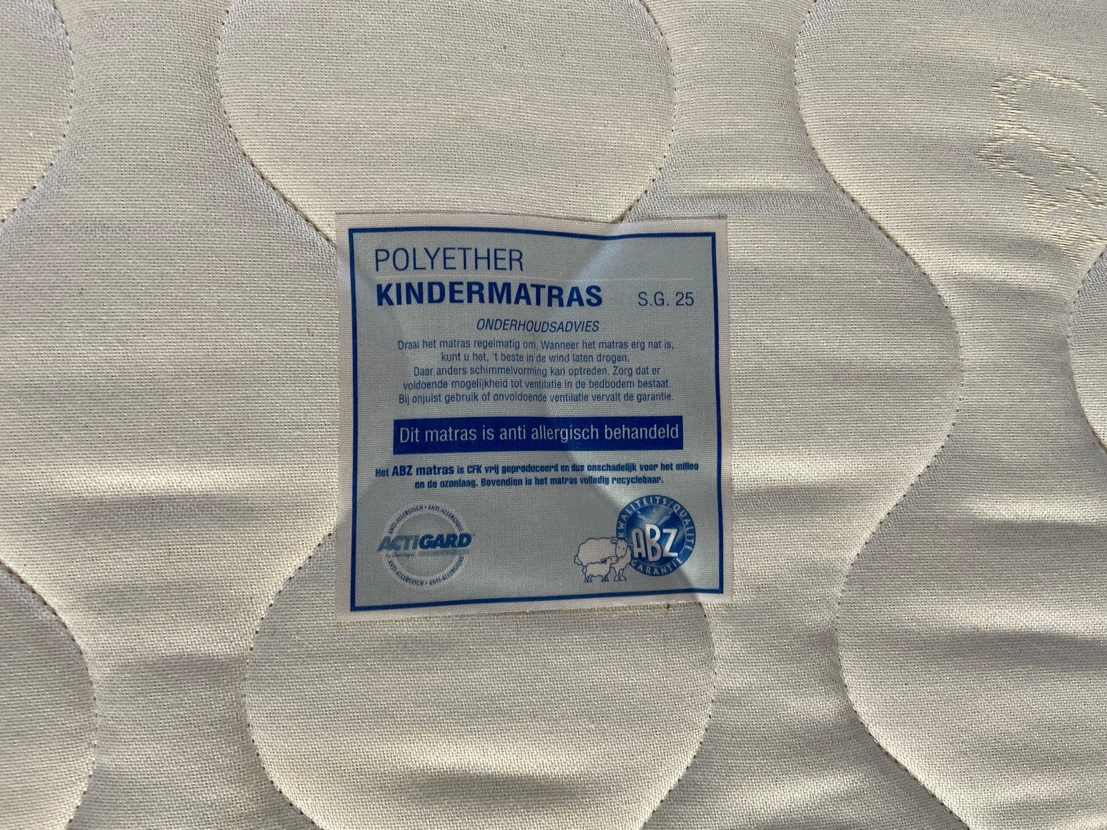ABZ kinder-baby matras, 120x60x10 cm, anti-allergisch, Ophalen, Zo goed als nieuw, Minder dan 140 cm, Matras