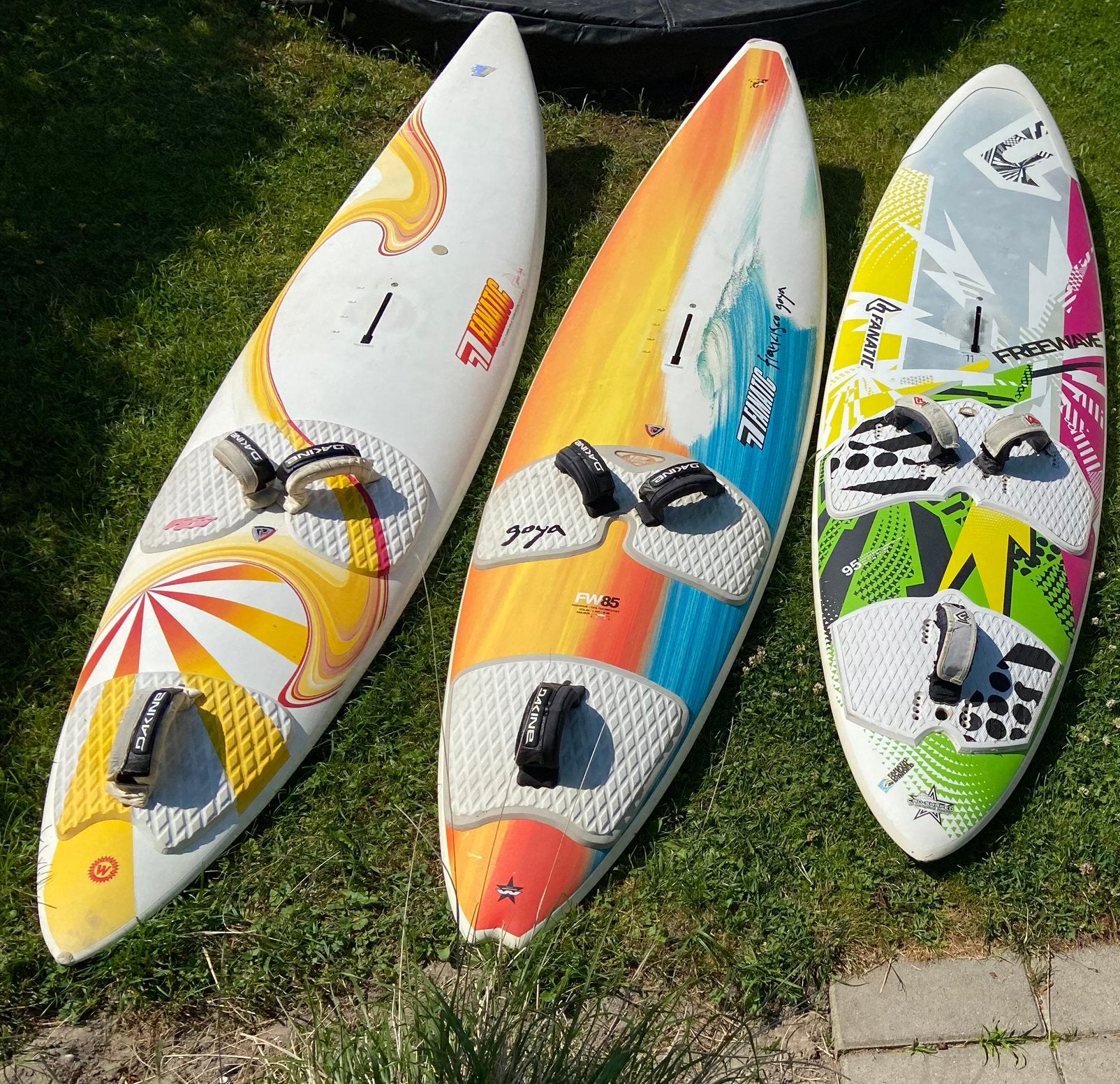 Complete windsurfset met 74, 85 en 95L boards, zeilen + acc., Ophalen, Zo goed als nieuw