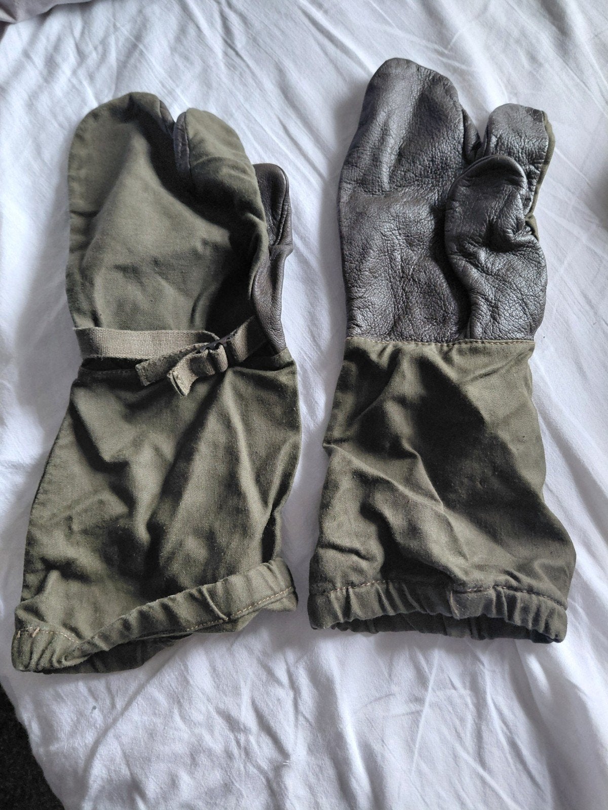 Militaire trigger handschoenen - Olijfgroen, Verzamelen, Militaria | Algemeen, Ophalen of Verzenden, Landmacht, Overige gebieden