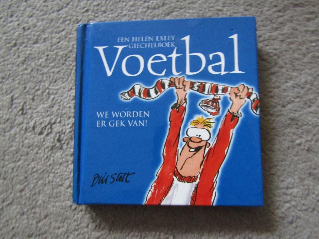 Boek: Voetbal, we worden er gek van!, Gelezen, Helen Exley, Ophalen of Verzenden, Balsport