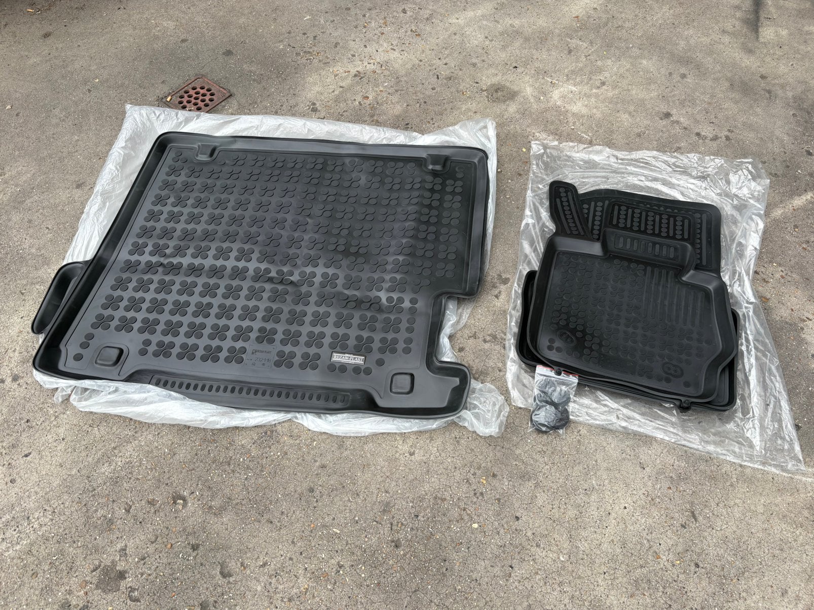 BMW X3 f25 rubberen automatten set nieuw 2010-2017, Ophalen of Verzenden, Nieuw