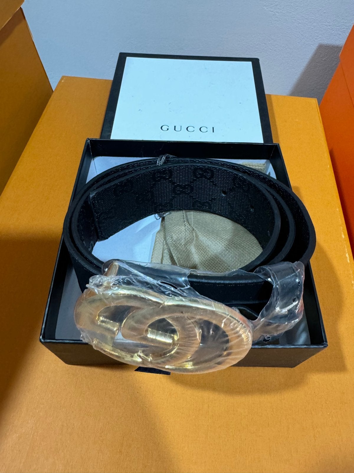 Gucci riem - Zwart met gouden gesp - 100 cm