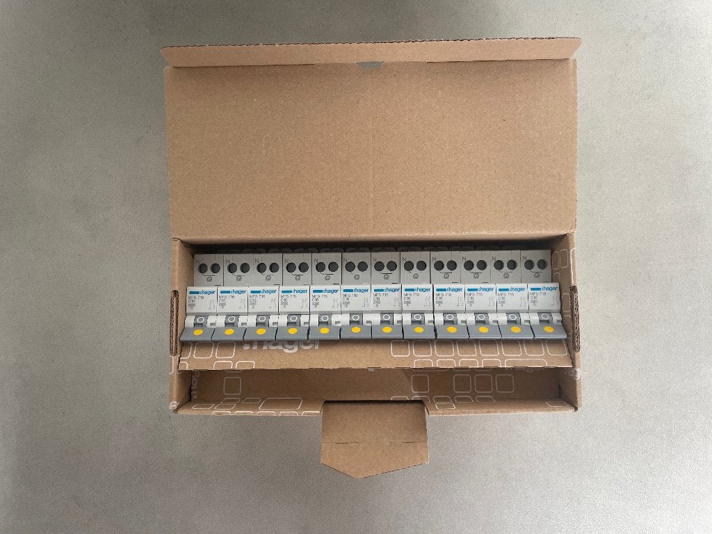 12x Hager MFS716 installatieautomaat C16, Ophalen of Verzenden, Nieuw, Hager, Installatieautomaat