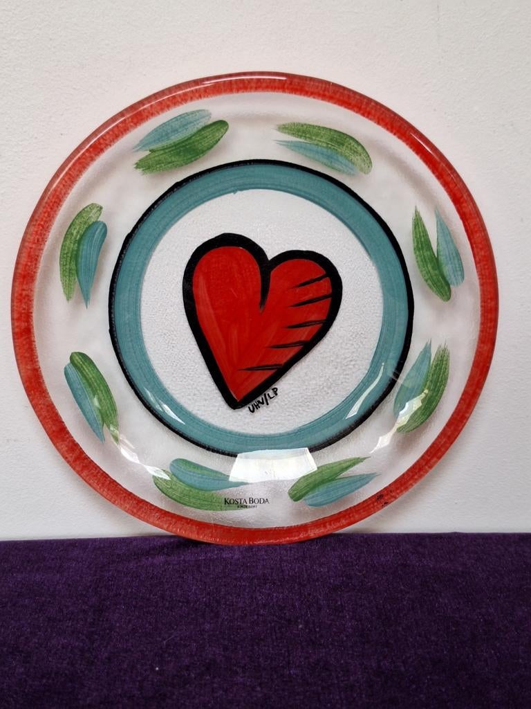 Ulrica Hydman Vallien- Glazen Bord met hart- gesigneerd, Antiek en Kunst, Ophalen of Verzenden