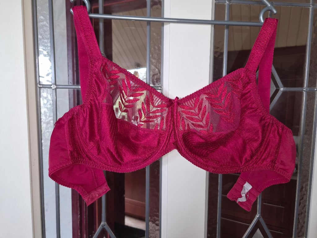 kersen rode prima donna bh 90G, Prima Donna, Ophalen of Verzenden, Rood, BH
