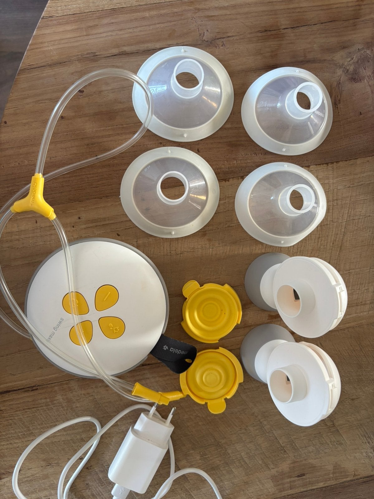 Medela Swing Maxi dubbele borstkolf, Kinderen en Baby's, Babyvoeding en Toebehoren, Ophalen, Zo goed als nieuw, Borstkolf