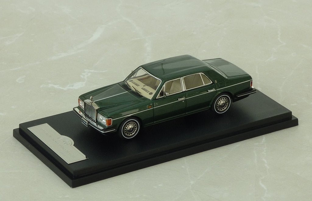 schaal 1-64 1994 Rolls Royce Silver Spur III (British green), Ophalen of Verzenden, Nieuw, Auto