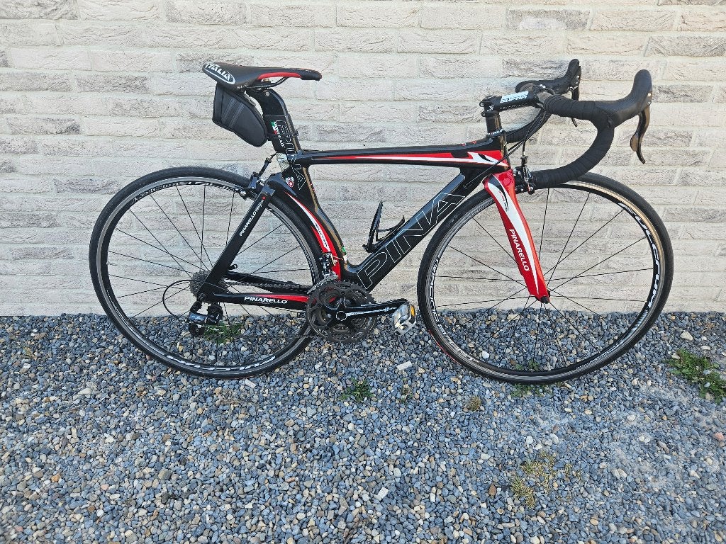 Koersfiets pinarello Carbon, Fietsen en Brommers, Fietsen | Racefietsen, Overige merken, Carbon, Ophalen of Verzenden, Zo goed als nieuw