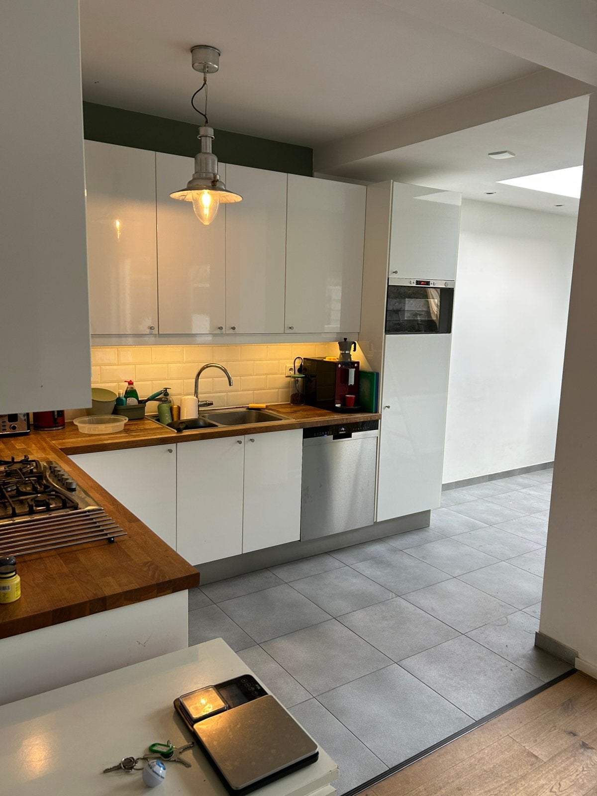 Complete keuken met inbouwapparatuur, Huis en Inrichting, Ophalen, Wit, Hoekkeuken, Hout