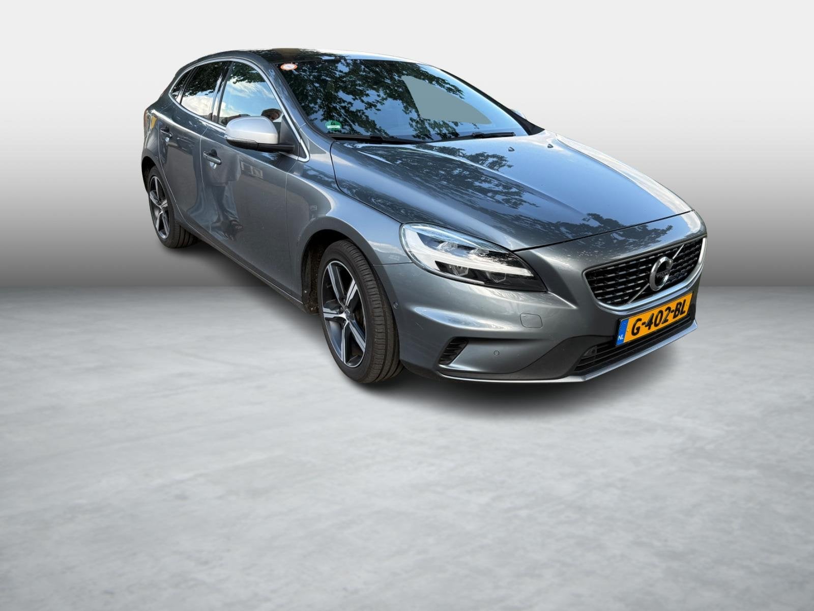 Volvo V40 1.5 T3 Polar+ Sport | R-Design | Trekhaak | Achter, Auto's, Volvo, 12 maanden, 4 cilinders, Automatische klimaatregeling