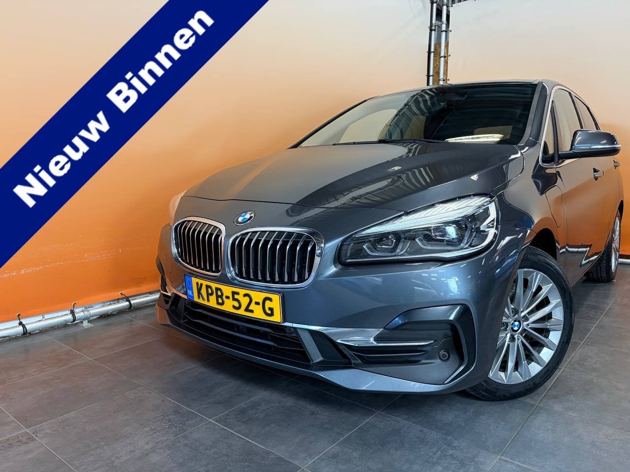 BMW 2 Serie Active Tourer 225xe iPerformance High Executive, Gebruikt, Met garantie (alle), Leder, Bedrijf