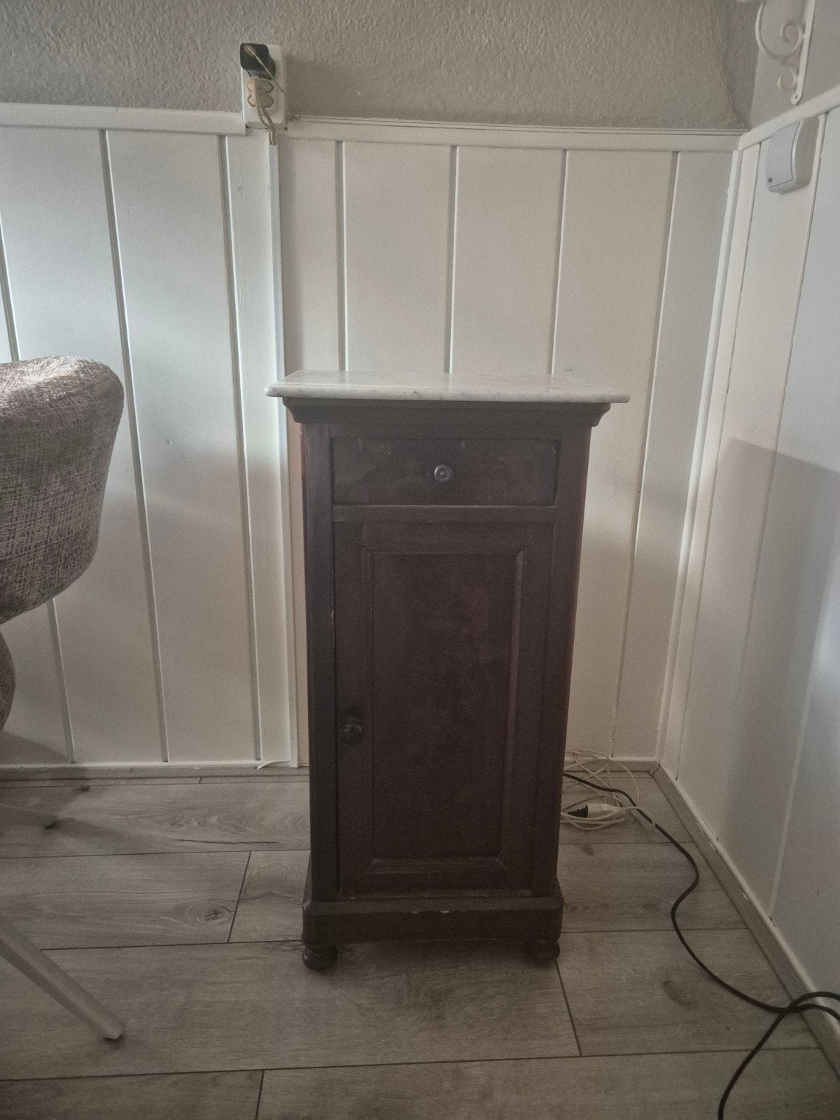 oud kastje(nacht), Huis en Inrichting, Tafels | Bijzettafels, Ophalen, Rond, Minder dan 55 cm, Minder dan 45 cm