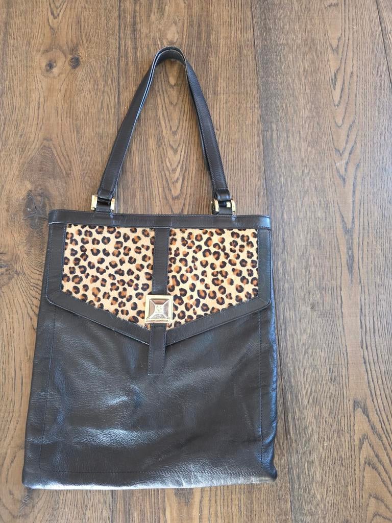 Zwarte leren tas van Guess met panterprint, Ophalen of Verzenden, Zo goed als nieuw, Zwart, Handtas