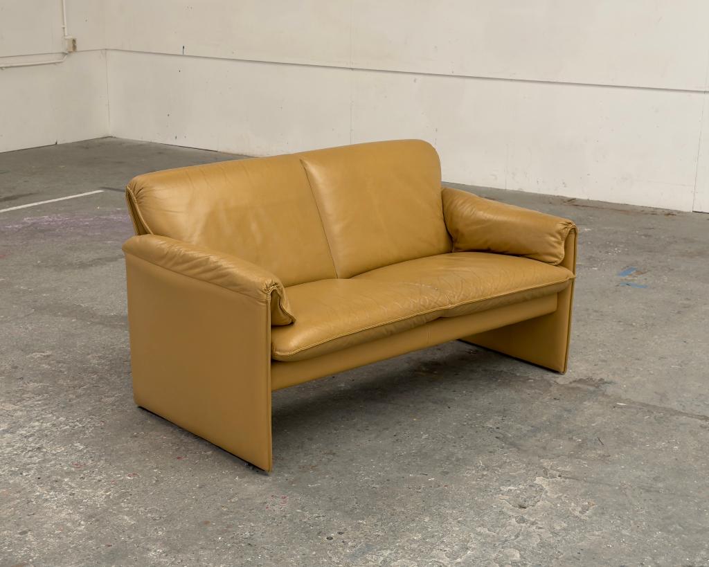 Leolux 2 seater leather sofa - Bora Bora - Axel Enthoven, Huis en Inrichting, Banken | Sofa's en Chaises Longues, Ophalen, Gebruikt