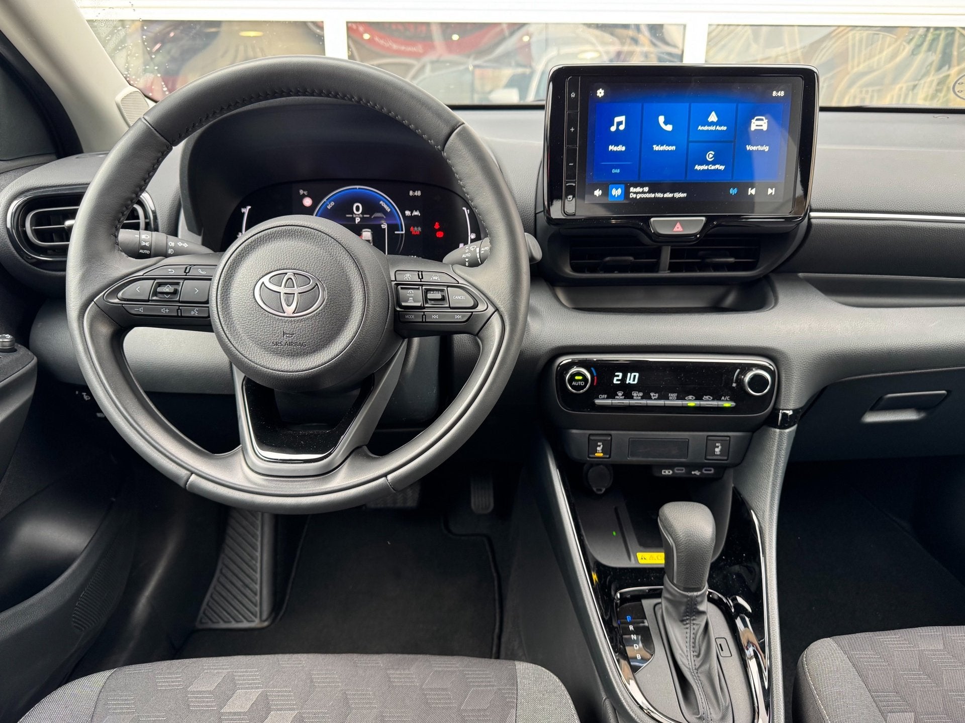 Toyota Yaris 1.5 Hybrid 115 Dynamic Comfort|Parkeersensoren|, Gebruikt, Euro 6, 1490 cc, Hybride Elektrisch/Benzine