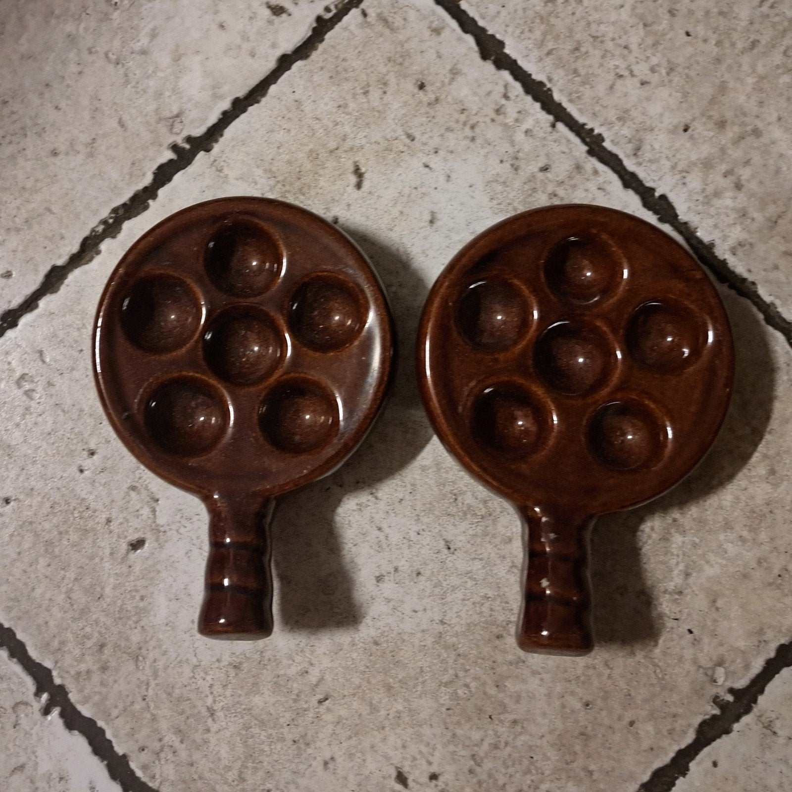 2x Escargot schaaltjes van keramiek, Ophalen of Verzenden, Steen/keramiek, Overige typen, Gebruikt