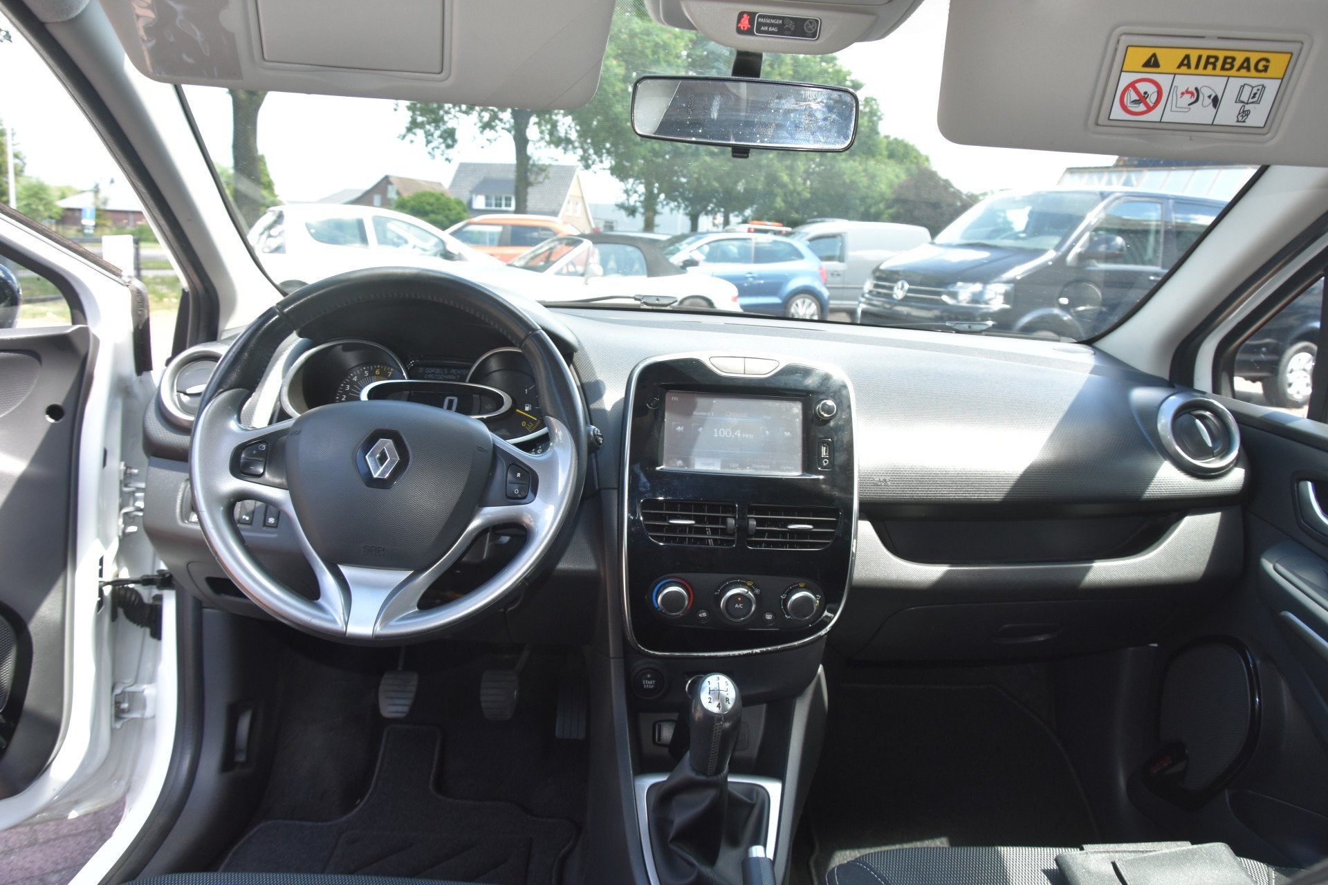 Renault Clio Estate 0.9 TCe Night&Day. Origineel Nederlands!, Auto's, Voorwielaandrijving, Wit, Origineel Nederlands, Handgeschakeld