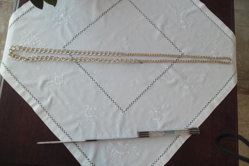 ketting goud kleurig 93 cm., Sieraden, Tassen en Uiterlijk, Ophalen of Verzenden, Zo goed als nieuw, Goud, Overige materialen