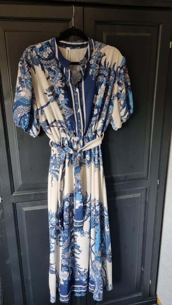 Nieuwe jurk met elastische tailleband, maat 40-48, Kleding | Dames, Ophalen of Verzenden