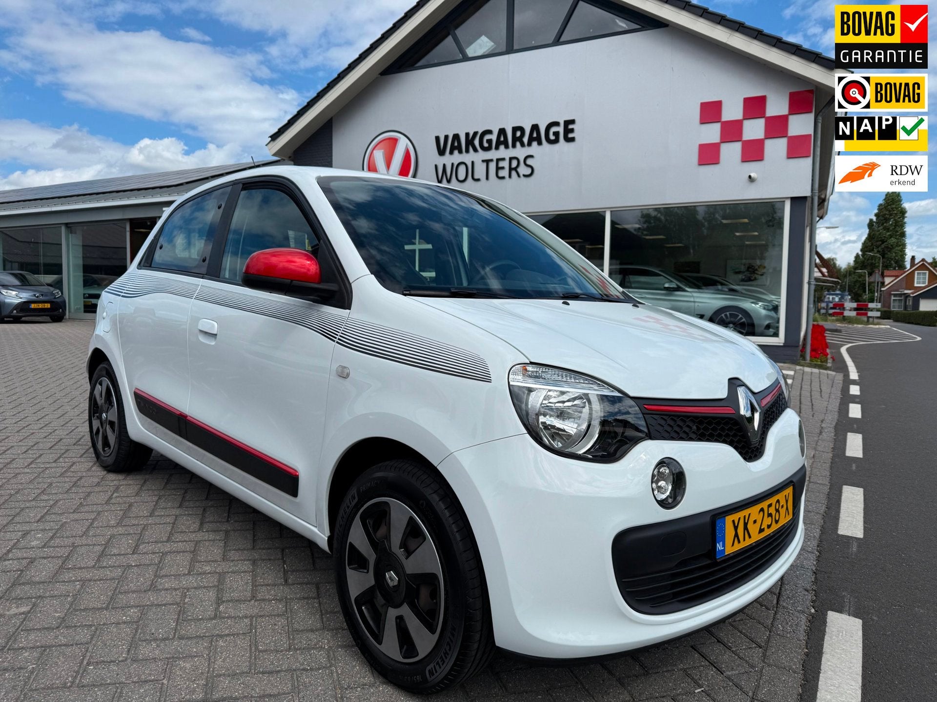 Renault Twingo 1.0 SCe Collection RIJKLAARPRIJS!, 21 km/l, Gebruikt, 4 stoelen, Wit