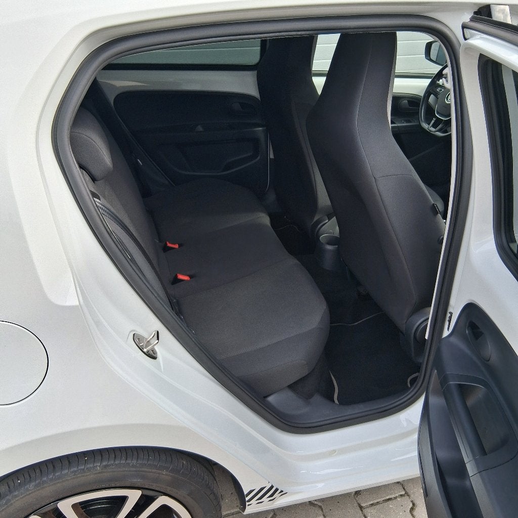 Foto 23 van Volkswagen E-Up! STYLE /Cruise C/ CAMERA/ 92,4% SOH/LUXE