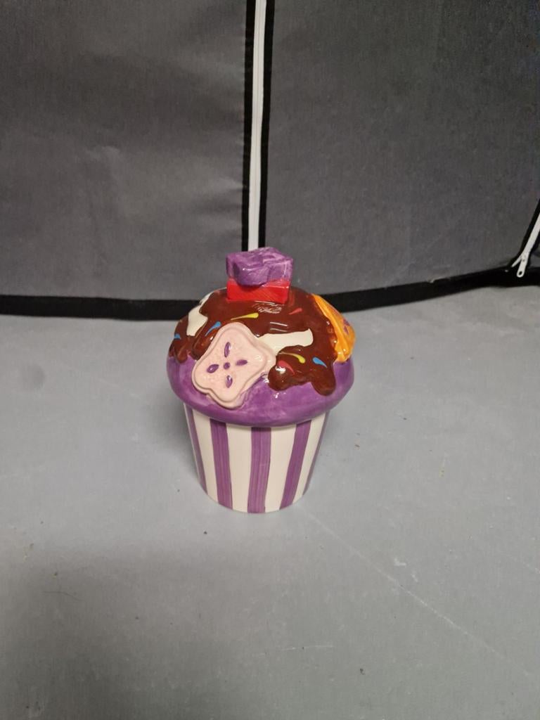 Leuke porseleinen koekjestrommel in cupcake-vorm, Ophalen