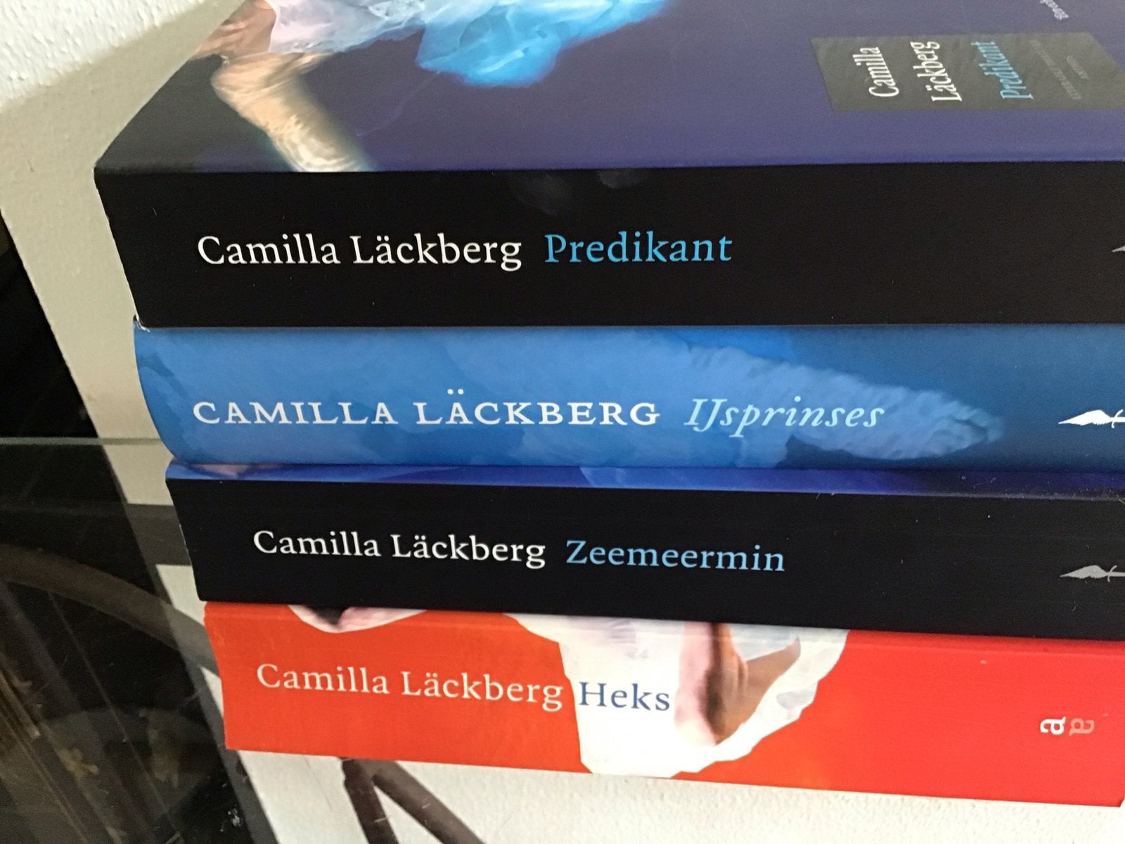 Twee boeken van Camilla Läckberg -, IJsprinses, Zeeme, Ophalen of Verzenden, Zo goed als nieuw, Scandinavië