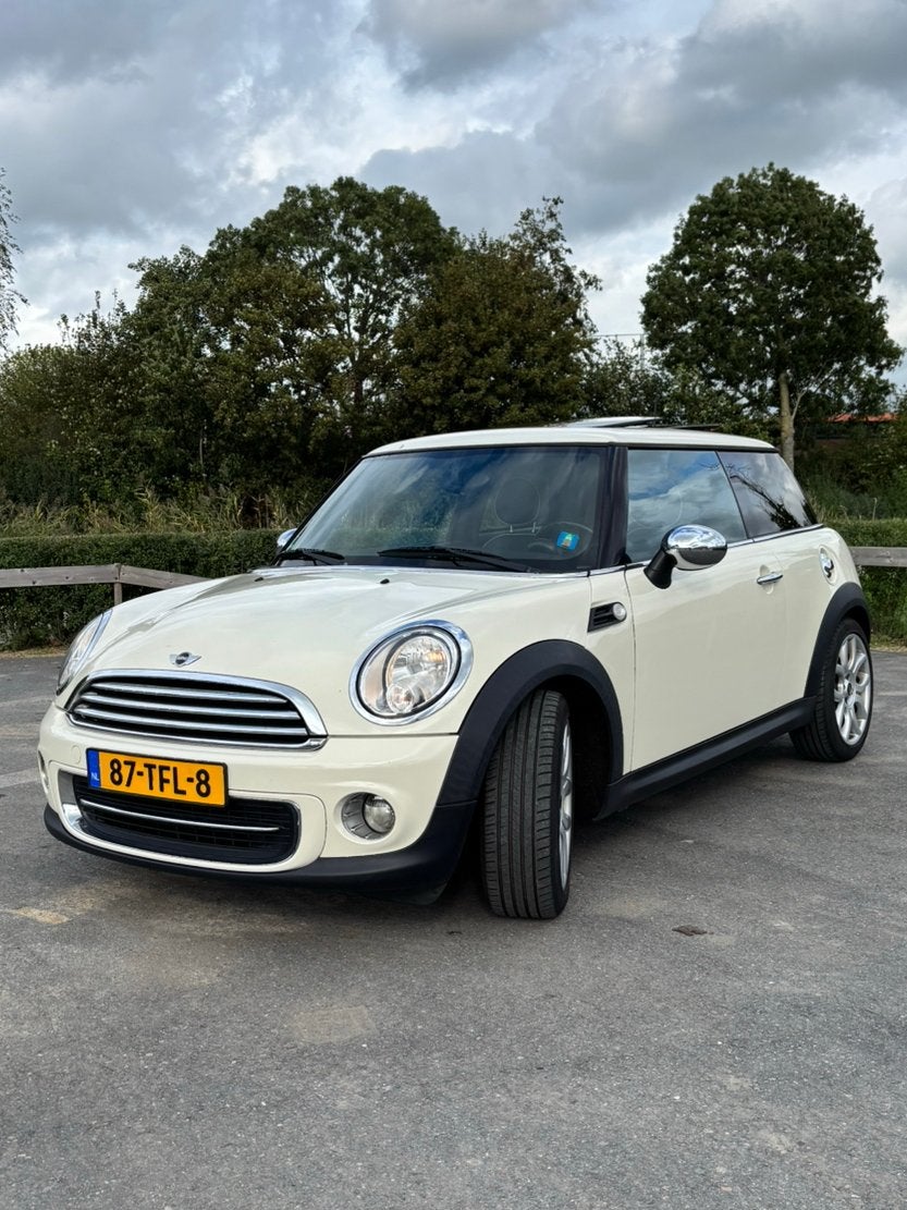 MINI Cooper 1.6 | Pano | Stoelverwarming | 114.000 km | Wit, Auto's, Voorwielaandrijving, 40 €/maand, 4 cilinders, 4 stoelen