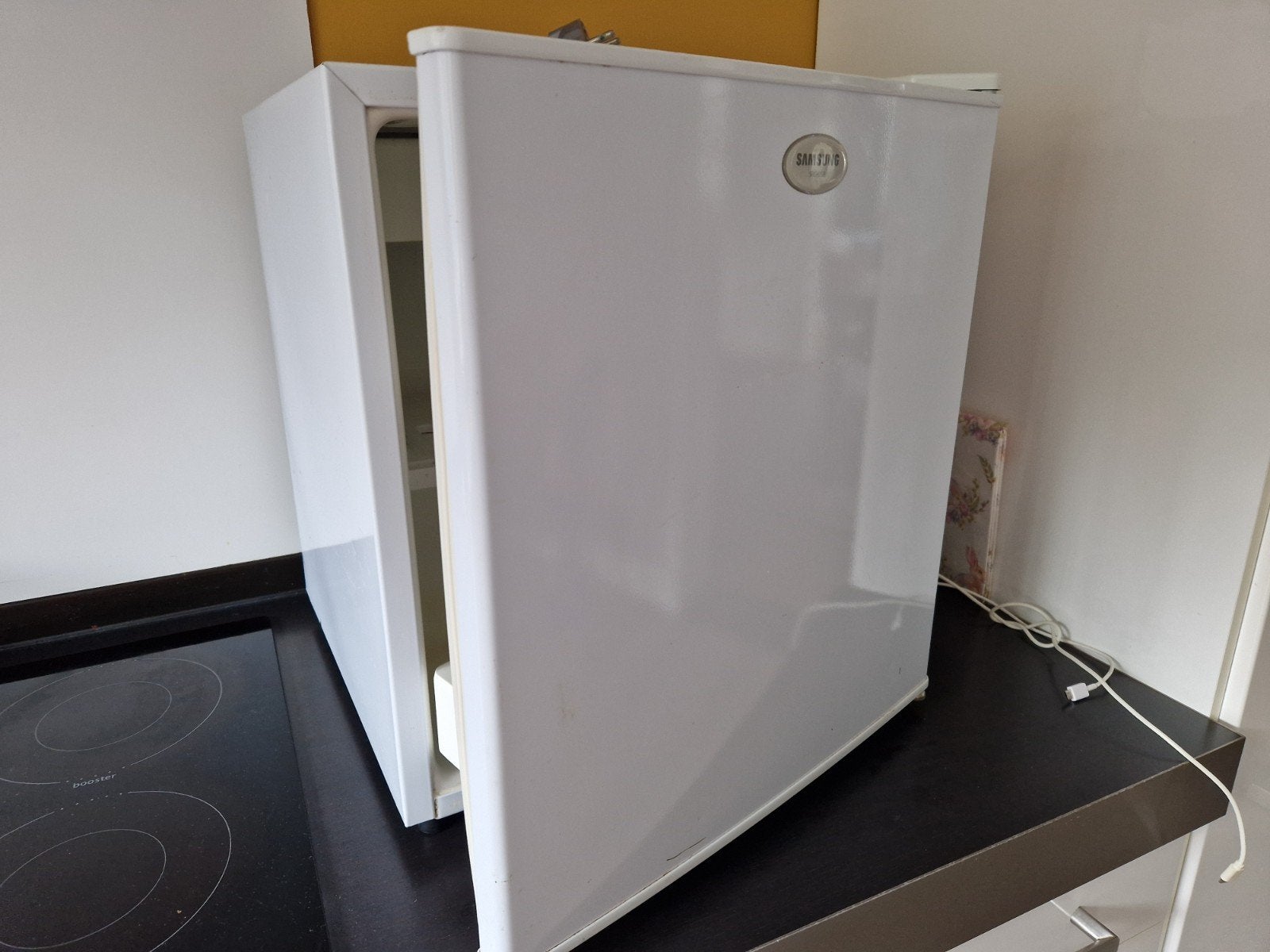 Koelkast tafelmodel 57 liter Samsung, Gebruikt, Minder dan 85 cm, Minder dan 60 cm, Ophalen of Verzenden