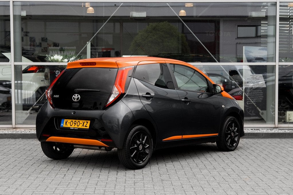 Toyota Aygo 1.0 VVT-i x-JBL, Auto's, Toyota, Voorwielaandrijving, Gebruikt, Euro 6, 4 stoelen