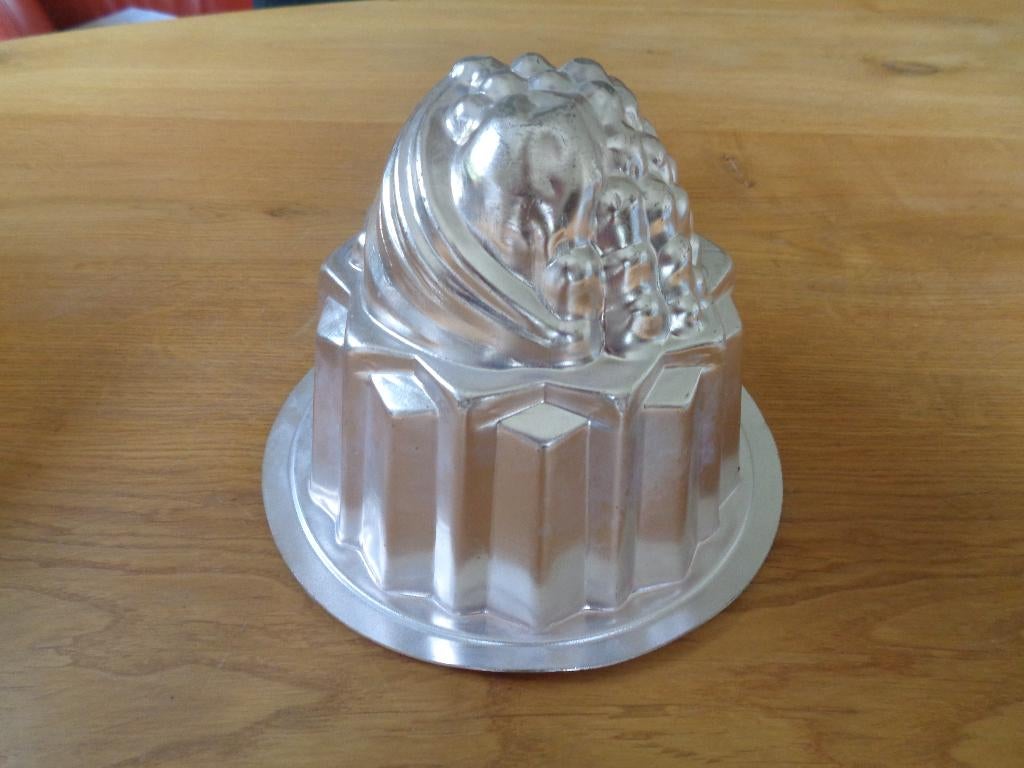 Vintage:metalen puddingvorm, Overige typen, Zilver, Ophalen of Verzenden, Zo goed als nieuw