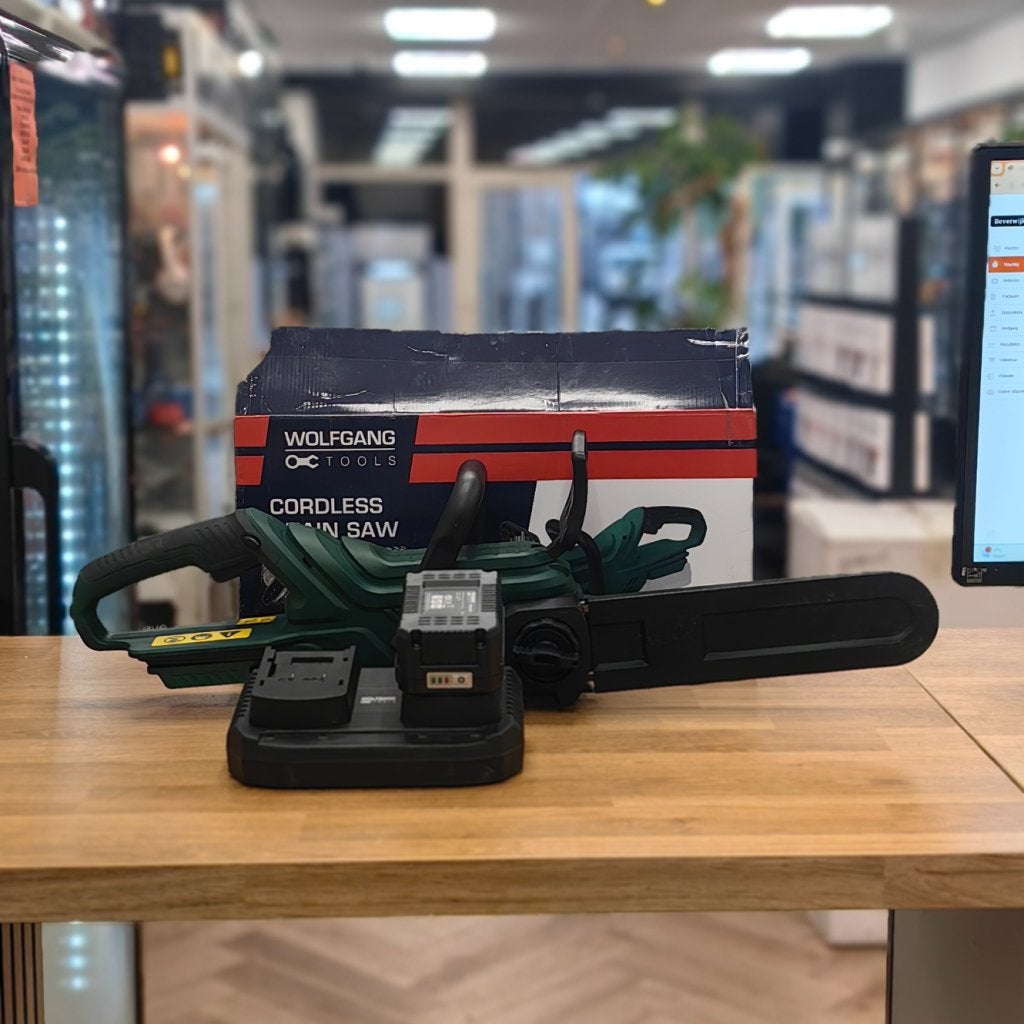 Wolfgang Accu Kettingzaag 20V - Accu & Oplader - ZGAN, Flex Ltd., Zo goed als nieuw, https://flex.com/contact-us, Nobelstraat 10, 5807 GA Oostrum LB, Limburg, Nederland