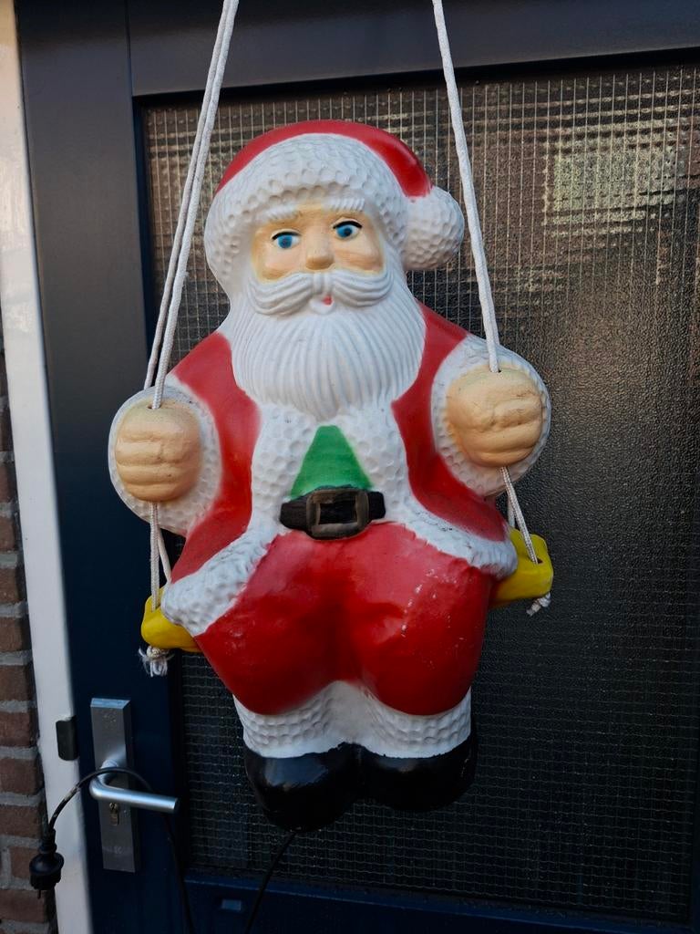 Kerstmannen, Diversen, Ophalen