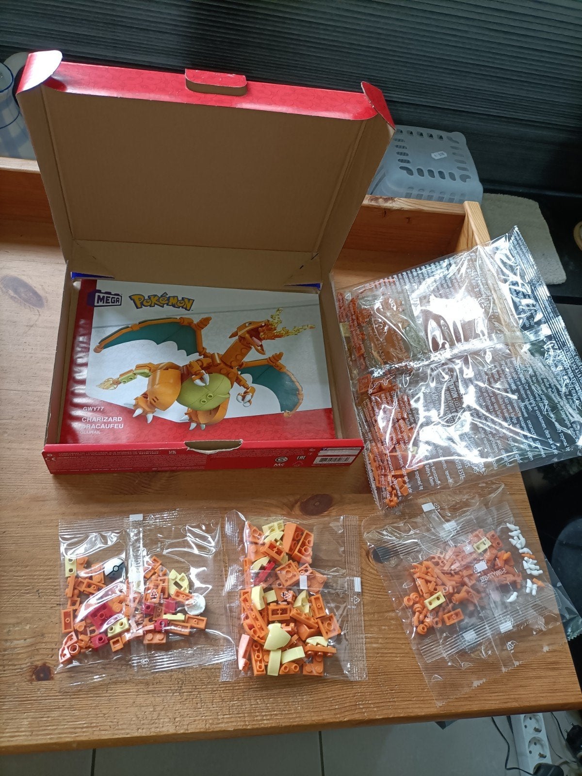 MEGA Pokémon Charizard bouwset - Nieuw in doos, Kinderen en Baby's, Speelgoed | Bouwstenen, Ophalen of Verzenden, Nieuw, Megabloks