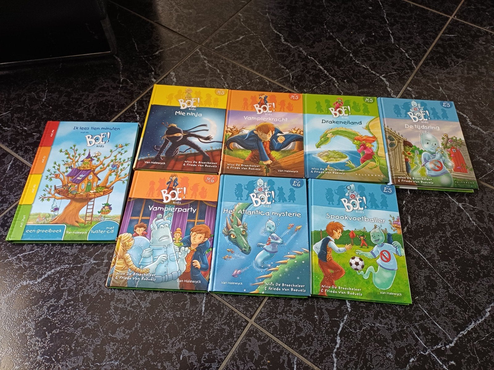 8 Boe kids boeken: Spookvoetballer, Atlantica mysteries, etc, Ophalen of Verzenden, Zo goed als nieuw, Nico De Braeckeleer, Fictie algemeen