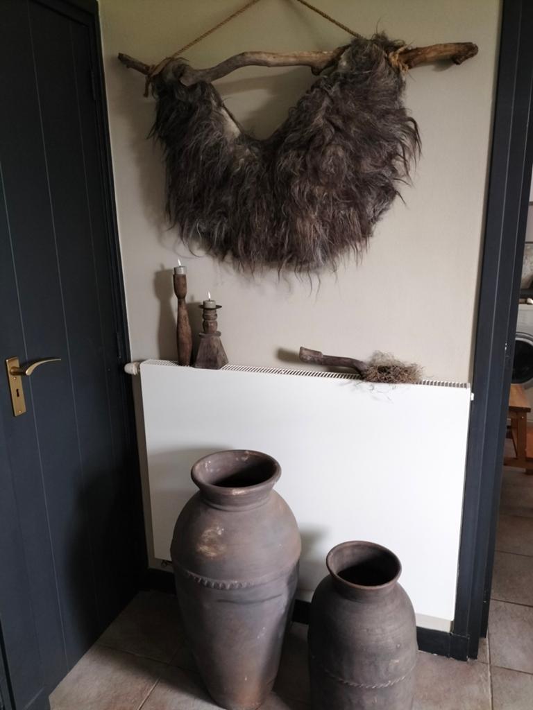 Grote stenen pot, Ophalen