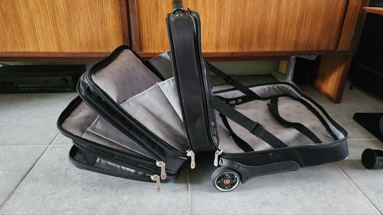 Wenger Laptop Trolley - Zgan en Praktisch, Meerdere vakken, Ophalen of Verzenden, Zo goed als nieuw, Zwart