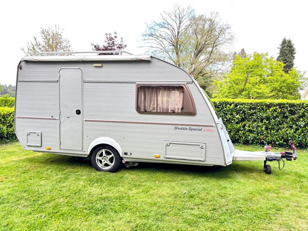Kip Shuttle Special 41 EKL, Caravans en Kamperen, Caravans, Particulier, tot en met 2, 750 - 1000 kg, Rondzit, Kip, Lengtebed